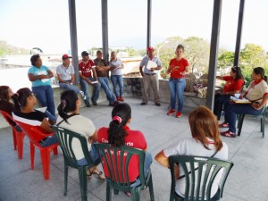 Marbella González, coordinadora de la Red Mercal Yaracuy sostuvo un conversatorio con representantes del poder popular en Páez. 